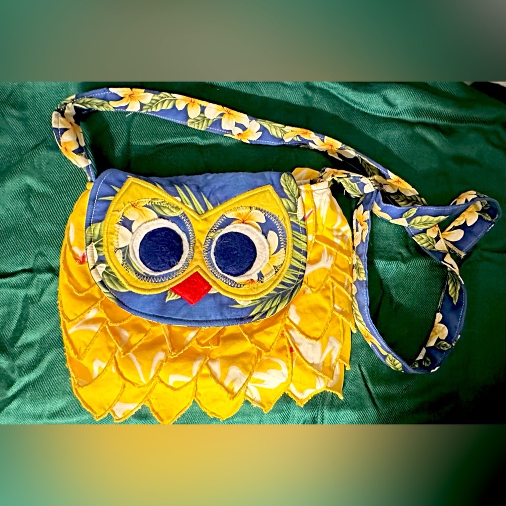 Adorable owl purse! Never used!